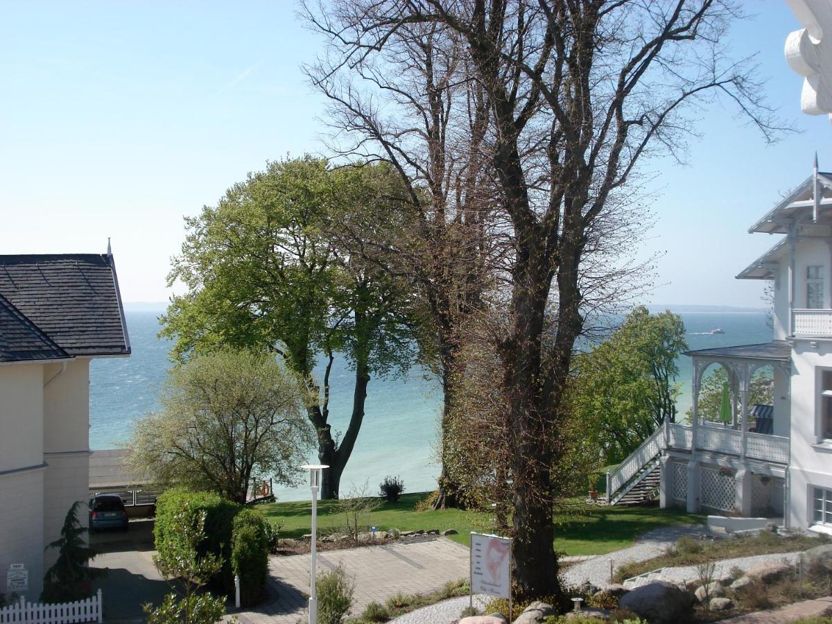 Villa Ostseelilie - Appartements Mit Balkon Und Meerblick 사스니츠 외부 사진