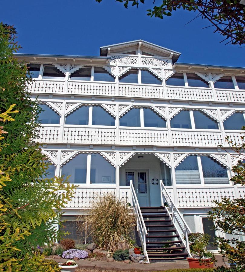 Villa Ostseelilie - Appartements Mit Balkon Und Meerblick 사스니츠 외부 사진