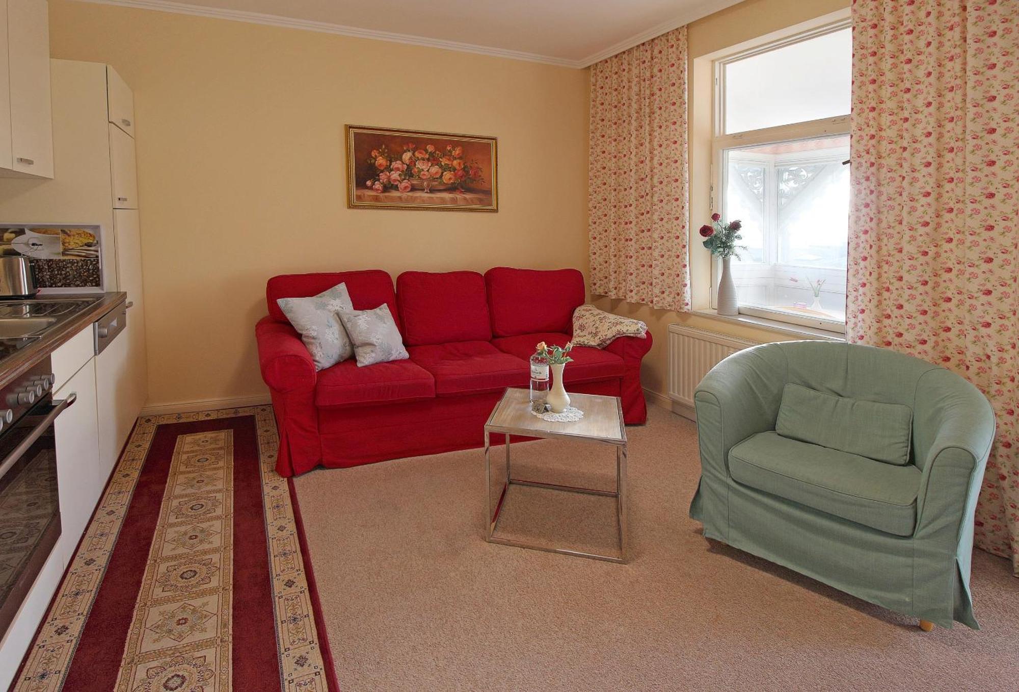 Villa Ostseelilie - Appartements Mit Balkon Und Meerblick 사스니츠 객실 사진