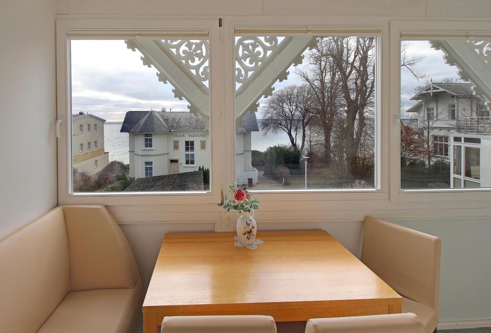 Villa Ostseelilie - Appartements Mit Balkon Und Meerblick 사스니츠 객실 사진