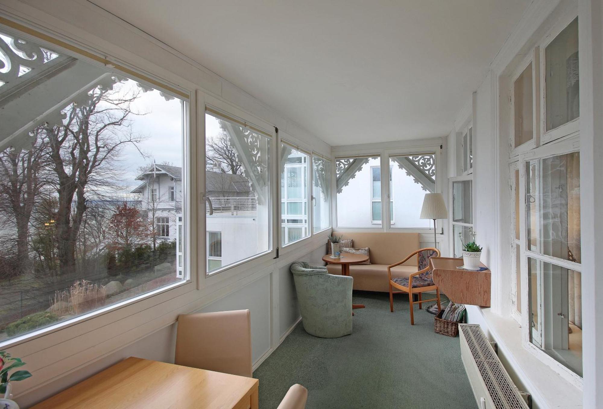 Villa Ostseelilie - Appartements Mit Balkon Und Meerblick 사스니츠 객실 사진