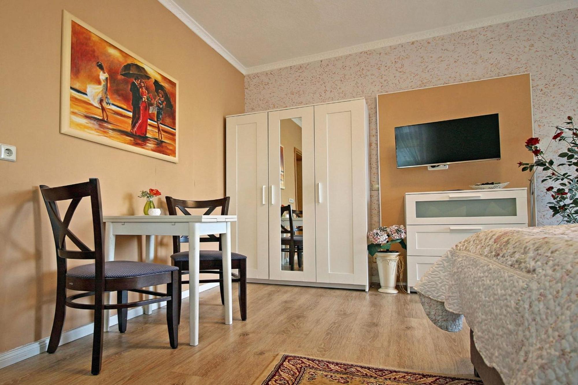 Villa Ostseelilie - Appartements Mit Balkon Und Meerblick 사스니츠 객실 사진