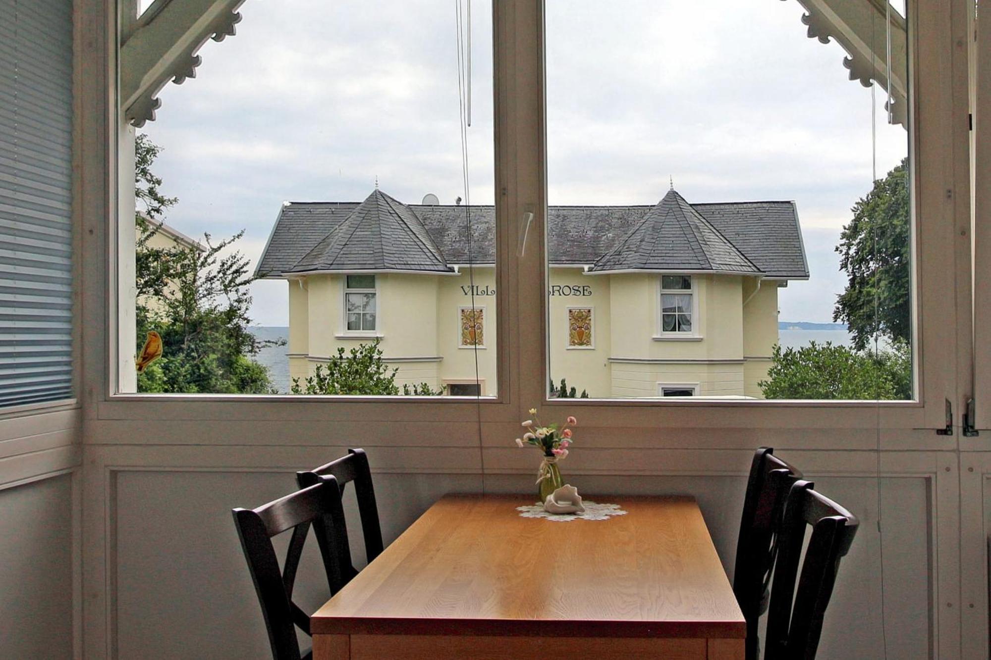 Villa Ostseelilie - Appartements Mit Balkon Und Meerblick 사스니츠 객실 사진