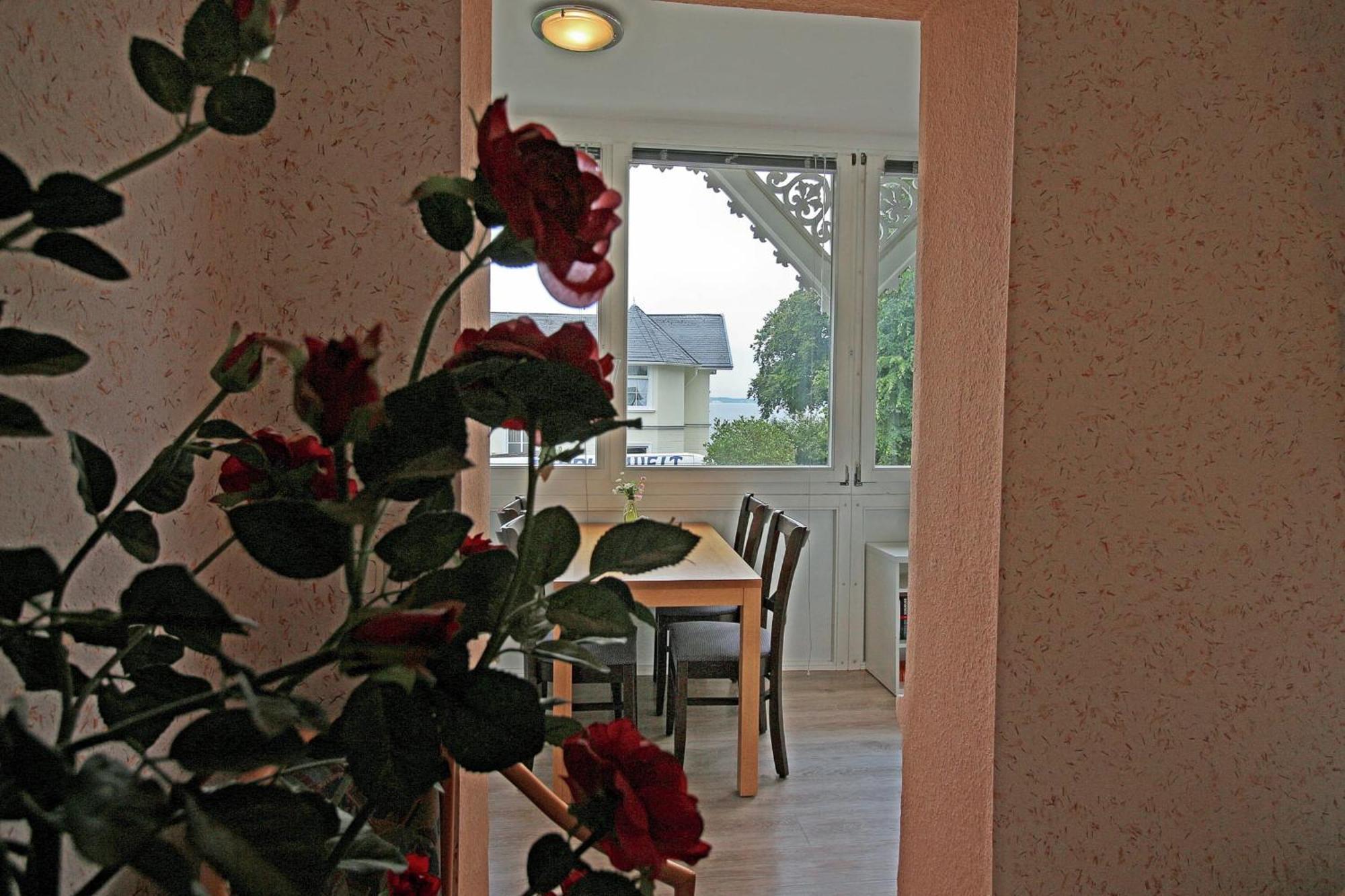 Villa Ostseelilie - Appartements Mit Balkon Und Meerblick 사스니츠 객실 사진